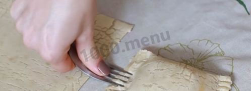 пирожки из слоеного теста с капустой в духовке. Шаг 10