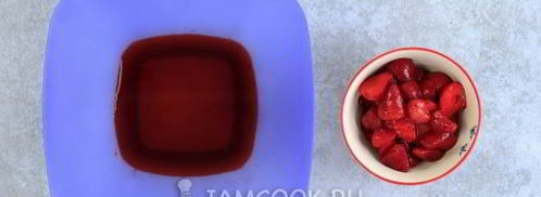 пирожки из слоеного теста с клубникой. Шаг 5