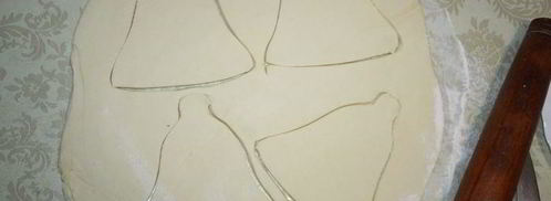 пирожки праздничные колокольчики. Шаг 2