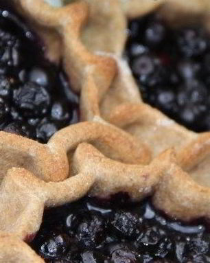 Пирожки с черникой из пресного теста