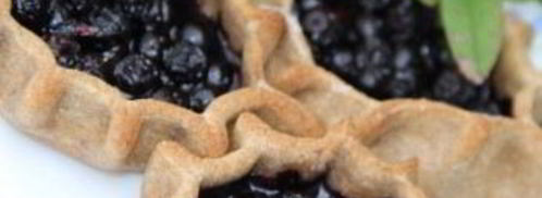 пирожки с черникой из пресного теста. Шаг 5