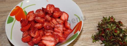 пирожки с клубникой из дрожжевого теста в духовке. Шаг 17