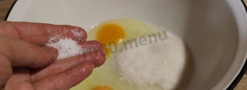 пирожки с клубникой из дрожжевого теста в духовке. Шаг 7