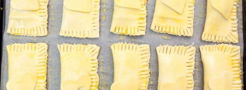 пирожки с повидлом из слоеного теста. Шаг 8