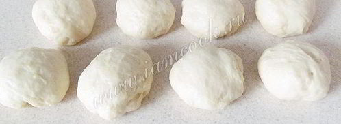 пирожки с творогом из дрожжевого теста. Шаг 9