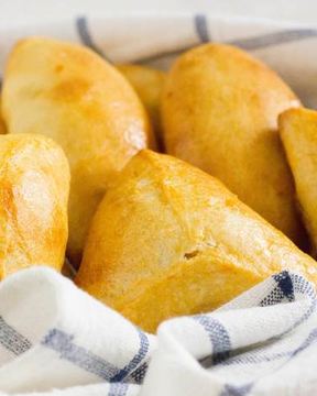 Пирожки с яблочным повидлом