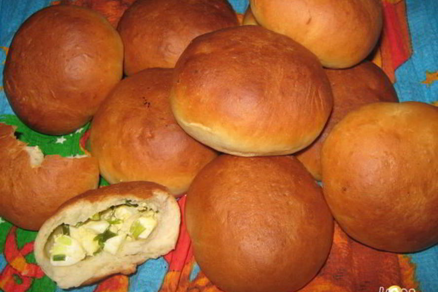 Рецепт пирожки с яйцом и луком