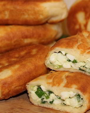 Пирожки с зеленым луком и яйцами