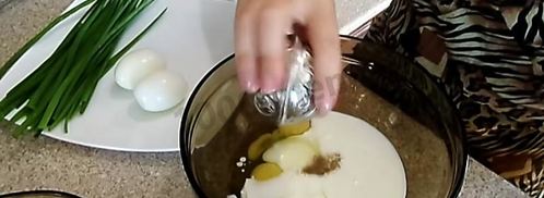 пирожки с зеленым луком и яйцом. Шаг 5