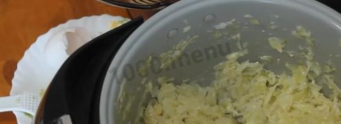 пирожки в мультиварке с капустой. Шаг 17