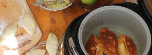 пирожки в мультиварке с капустой. Шаг 23