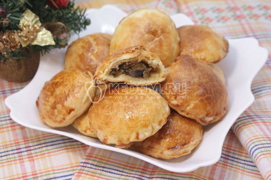 Рецепт рождественские пирожки с грибами и курицей