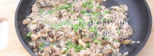 рождественские пирожки с грибами и курицей. Шаг 6