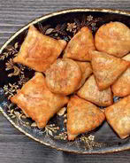 Слоеные пирожки с печенью цесарки