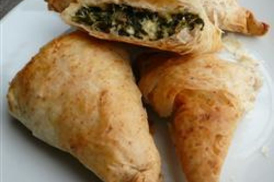 Рецепт слоеные пирожки с тунцом, рисом и шпинатом