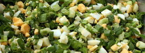 слоеные пирожки с яйцом и зеленым луком. Шаг 2