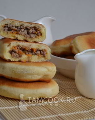 Жареные пирожки с мясом на сковороде