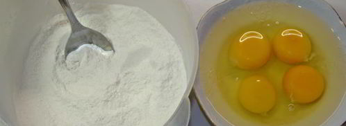 ажурные пирожные с малиновым муссом и джемом. Шаг 2