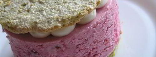 фисташковое пирожное с брусничным семифредо. Шаг 27