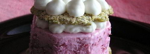 фисташковое пирожное с брусничным семифредо. Шаг 29