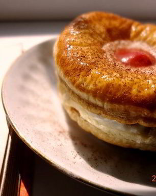 Нежное слоеное пирожное