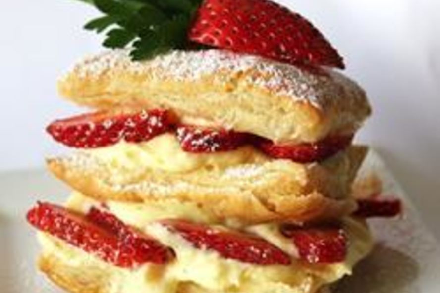 Рецепт пирожное наполеон с клубникой