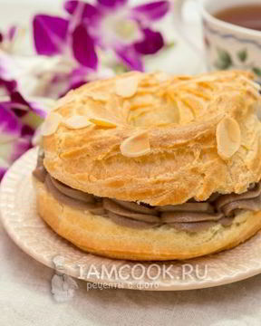 Пирожное Пари-Брест с кофейным кремом