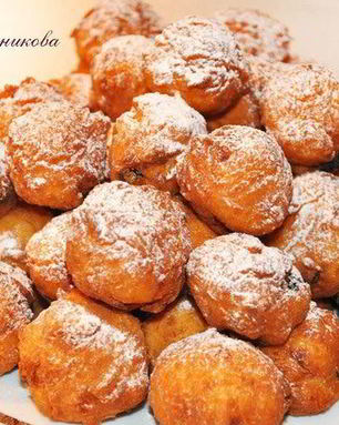 Творожные пончики с изюмом