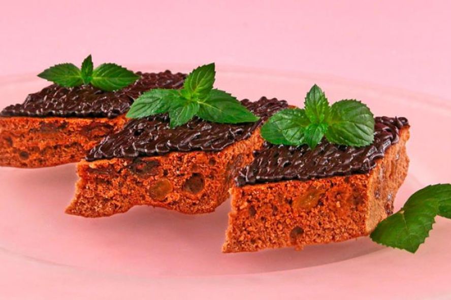 Рецепт коврижка с изюмом и орехами