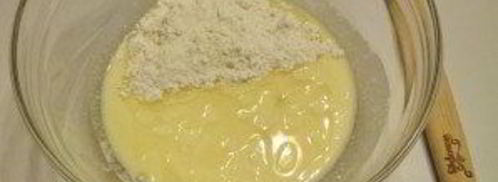 пышки на кефире, жаренные на сковороде. Шаг 3