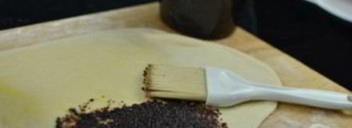 рулетики с маком из дрожжевого теста. Шаг 3