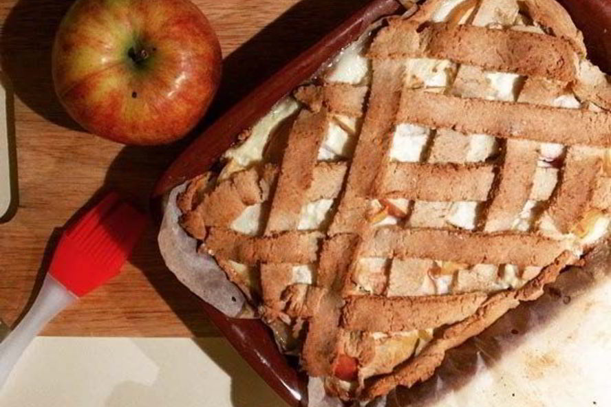 Рецепт диетическая яблочная шарлотка с творогом