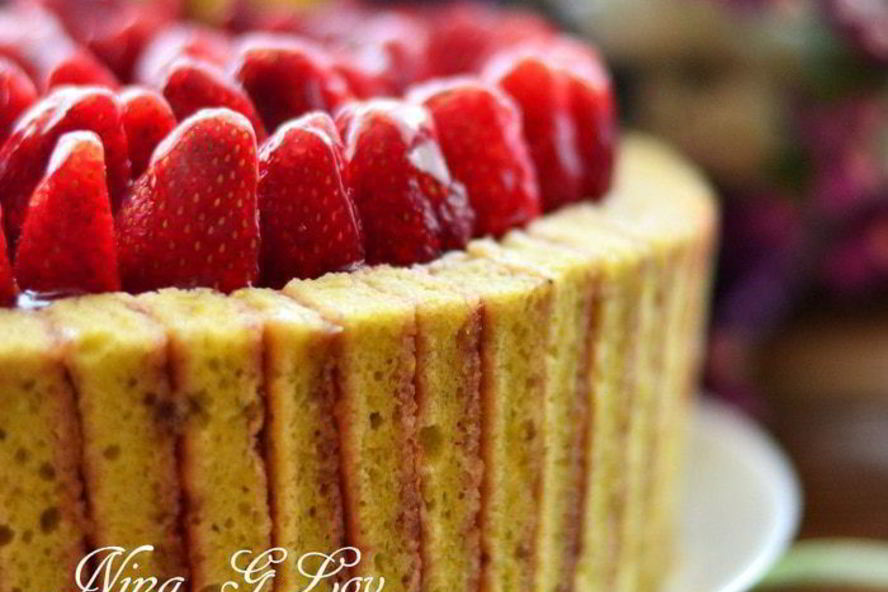 Рецепт клубнично-фисташковая шарлотка