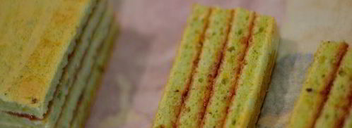 клубнично-фисташковая шарлотка. Шаг 21