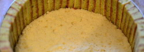 клубнично-фисташковая шарлотка. Шаг 23