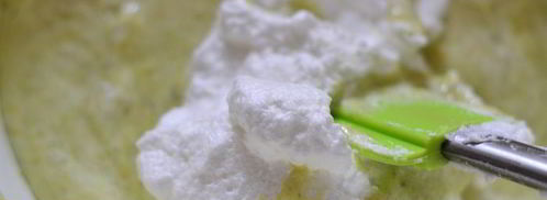 клубнично-фисташковая шарлотка. Шаг 7