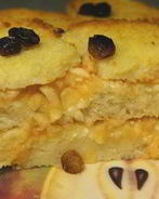 Шарлотка из сухарей с яблоками