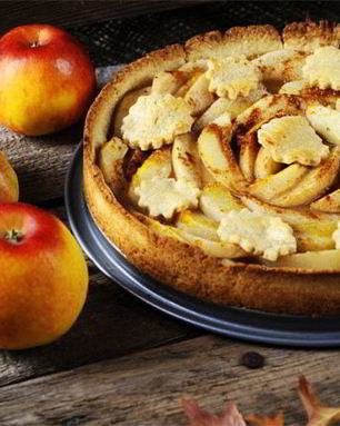 Шарлотка с грушами