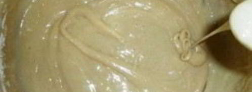 шарлотка с клубникой и яблоками. Шаг 3