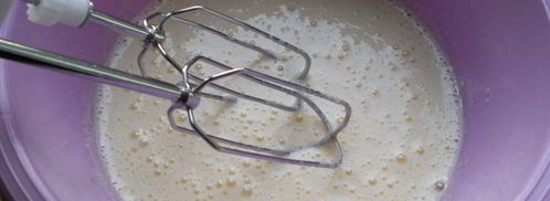 шарлотка с персиками. Шаг 2