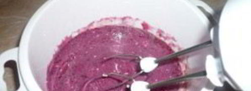 шарлотка с вареньем в мультиварке. Шаг 3