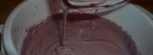 шарлотка с вареньем в мультиварке. Шаг 6