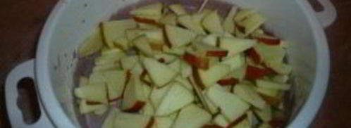 шарлотка с вареньем в мультиварке. Шаг 7