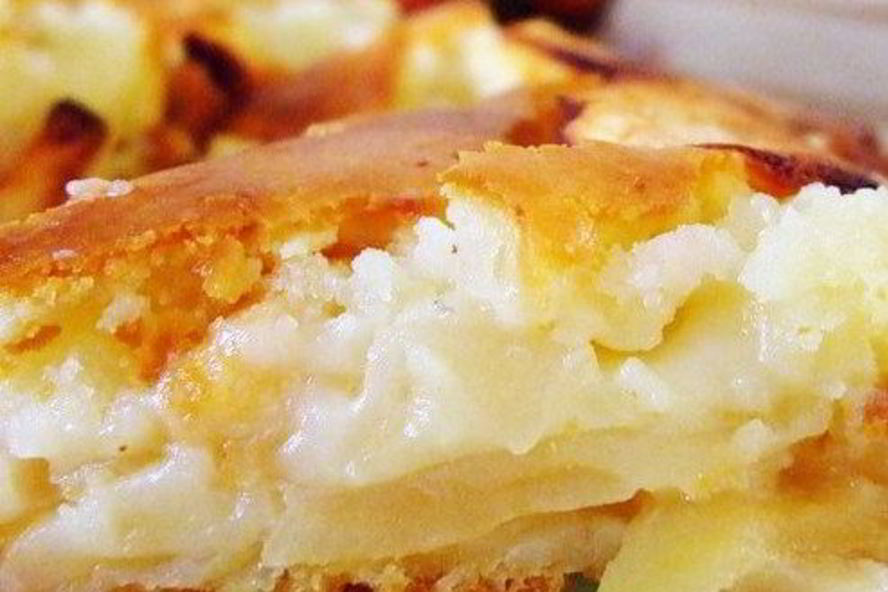 Рецепт шарлотка с яблоками, бананами и корицей