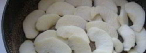 шарлотка с яблоками классическая. Шаг 7