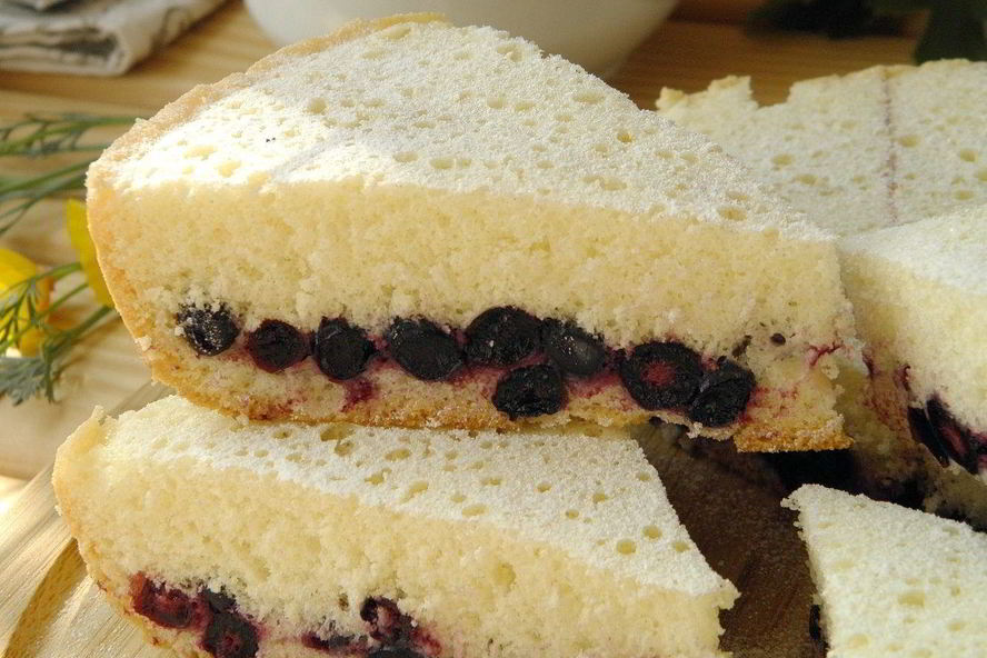 Рецепт шарлотка с ягодами