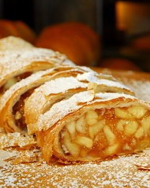 Штрудель с яблоками