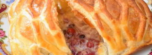 слоеные конвертики с сыром бри и ягодами. Шаг 8