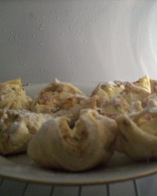 Слоеные конвертики с творогом