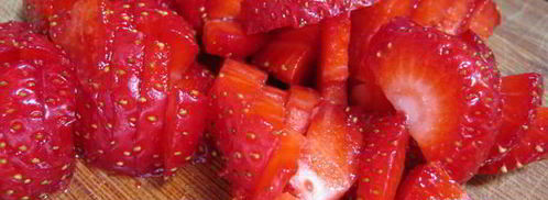 слойки с клубникой в розмариновом меду. Шаг 5